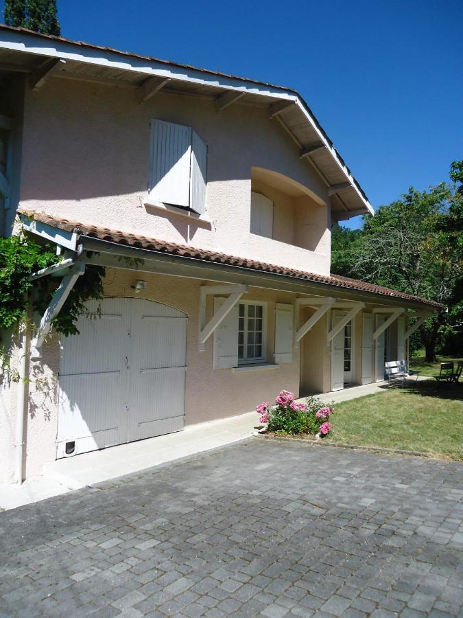 A La Cerisaie Carignan-de-Bordeaux Exterior foto