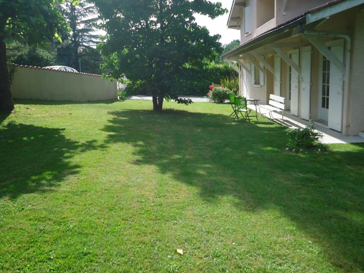 A La Cerisaie Carignan-de-Bordeaux Exterior foto